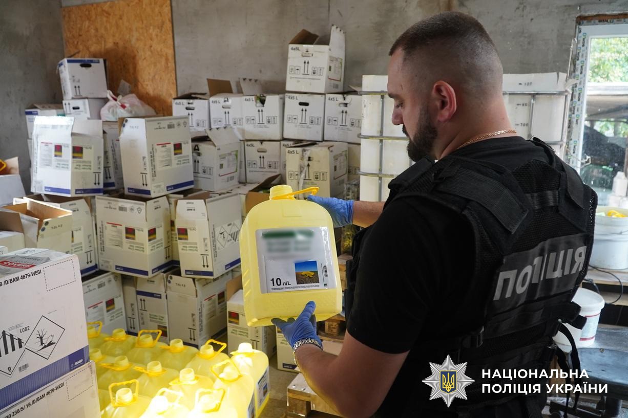 Фальсифікована хімія на 100 мільйонів: на Львівщині викрили частину масштабної схеми