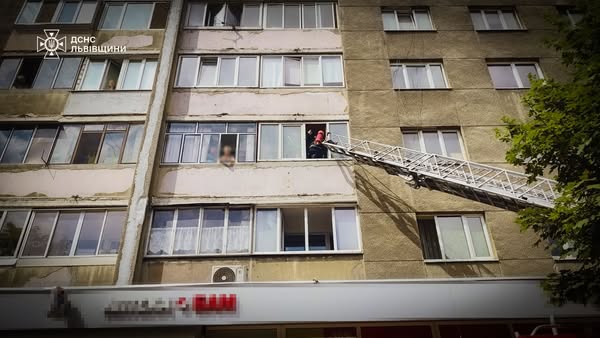 У Львові через забуту каструлю викликали пожежників