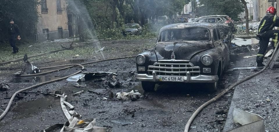 Уламки збитих ракет і дронів знайшли в селах під Львовом