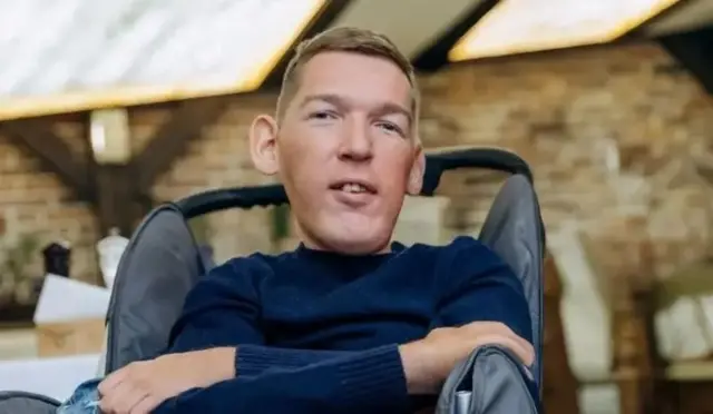 Львів’янину Назарію Гусакову заочно оголосять підозру у шахрайстві — Генпрокурор