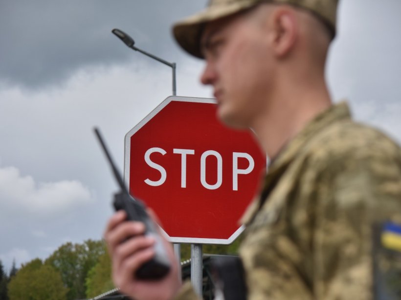 Третя дитина – вигадана: у «Краківці» викрили чоловіка з фальшивим свідоцтвом про народження