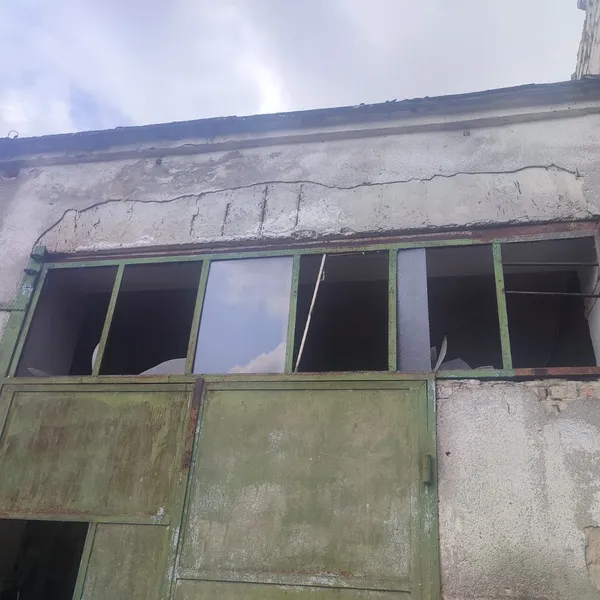 Занедбаний, але золотий: у Львові вдруге продали старий гараж за 18 мільйонів