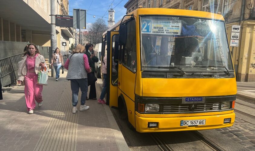 У Львові продовжили маршрут автобусів № 21: деталі