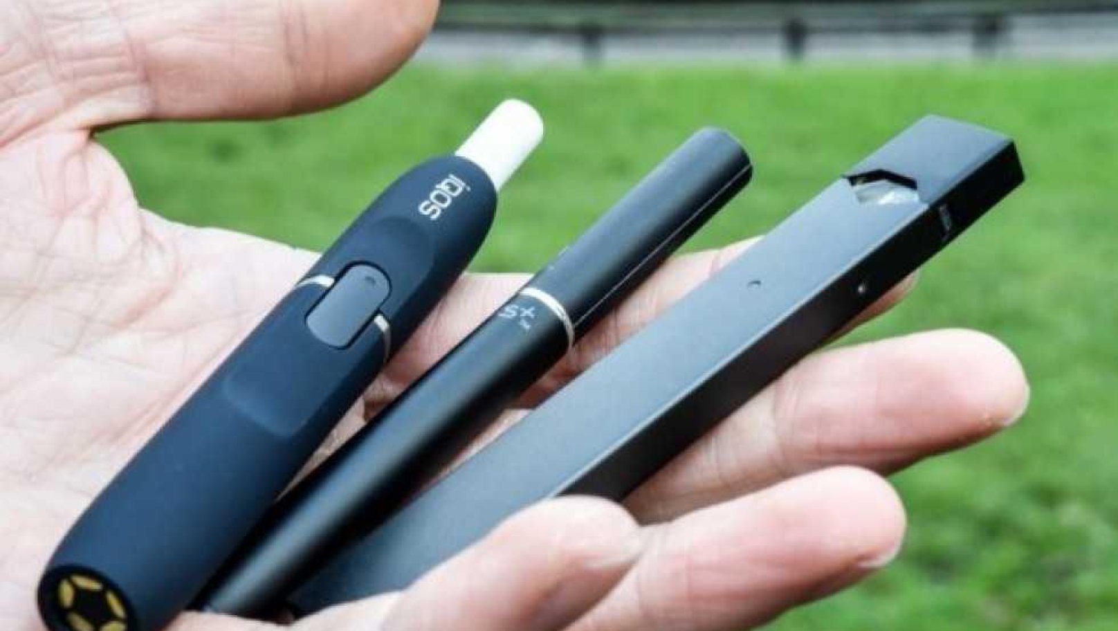 Сотні тисяч вейпів з Китаю та несплата податків: на Львівщині судитимуть учасниць тіньового бізнесу