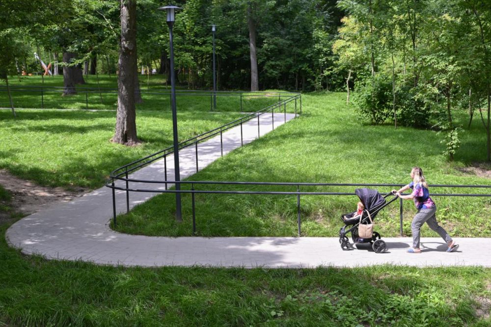Замарстинівський парк ожив: у Львові завершили першу чергу інклюзивної реконструкції