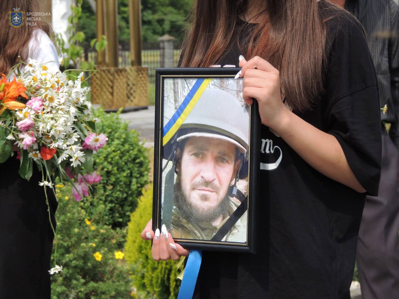 Героя з Золочівщини посмертно нагородили «Комбатантським хрестом»