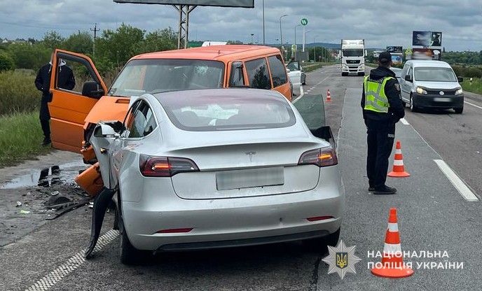 У селі Малі Підліски відбулася ДТП: поліція шукає свідків