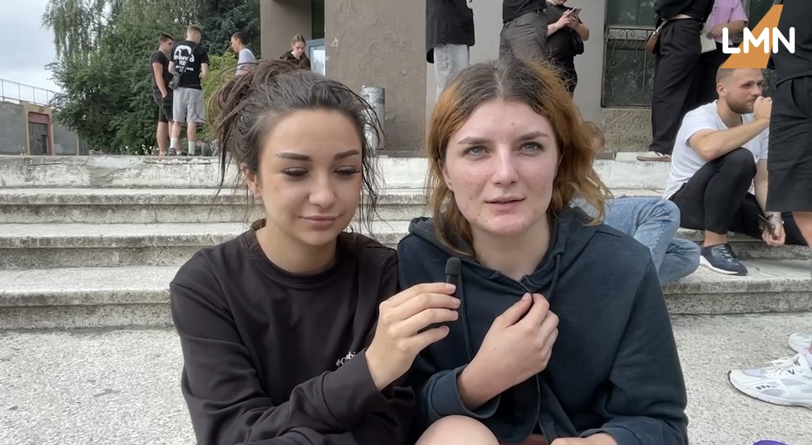 «Люди стояли на балконах і кричали про допомогу»: свідки про пожежу в готелі «Власта»