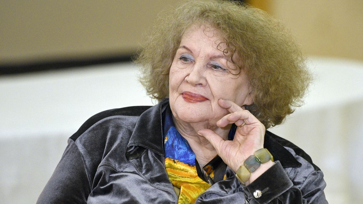 Ліна Костенко відмінила концерти у Львові через скандал: що сталося