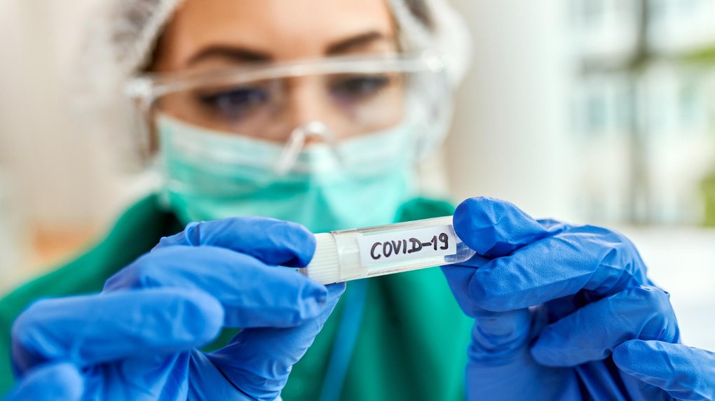Кількість хворих на COVID-19 на Львівщині зростає: за тиждень – майже 200 хворих