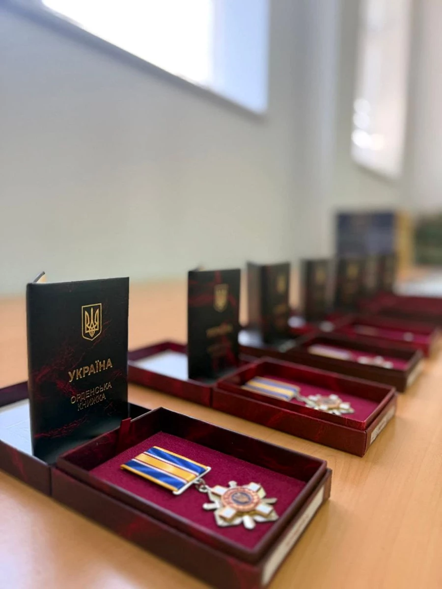 Тринадцять Героїв із Львівського району відзначили високими військовими нагородами