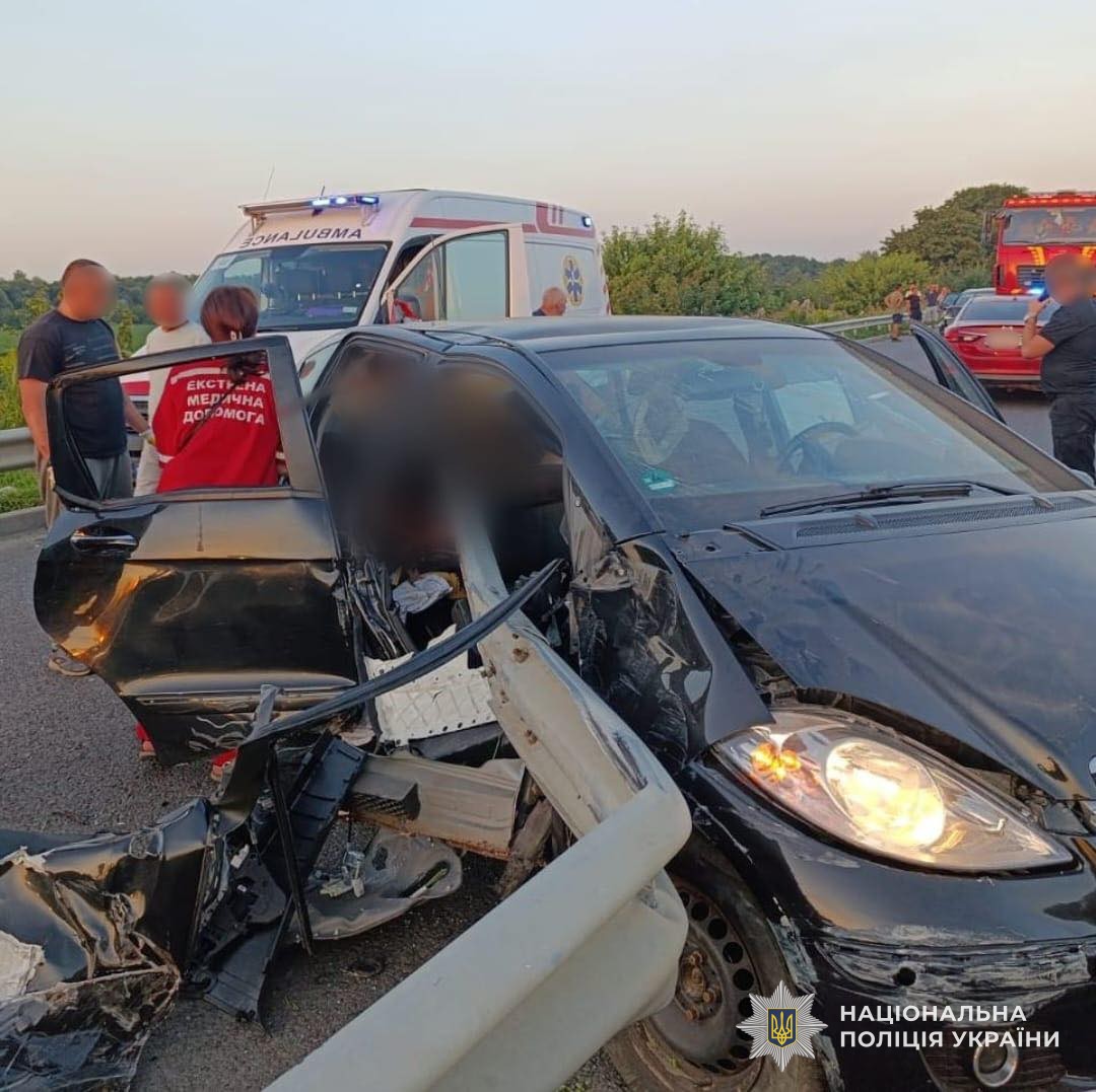 Двоє підлітків загинули у жахливій ДТП біля Жидачева