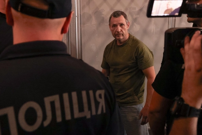 У помешканні підозрюваного у вбивстві Парубія знайшли боєприпаси та військові відзнаки