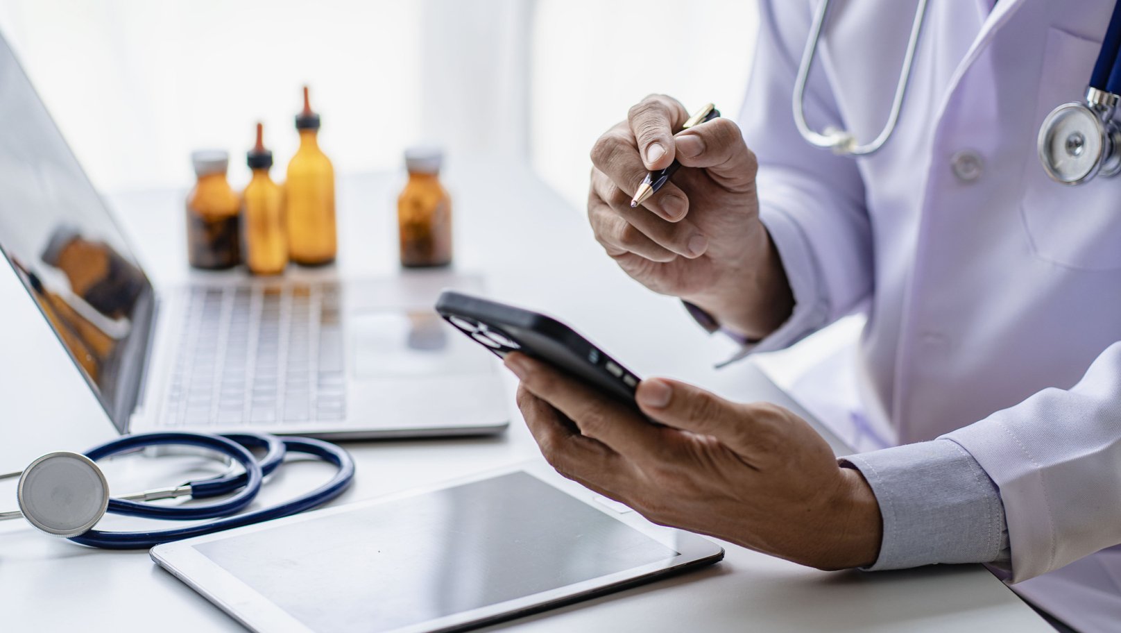 На Львівщині дівчина наклала на себе руки після лікування, яке прописала психіатриня