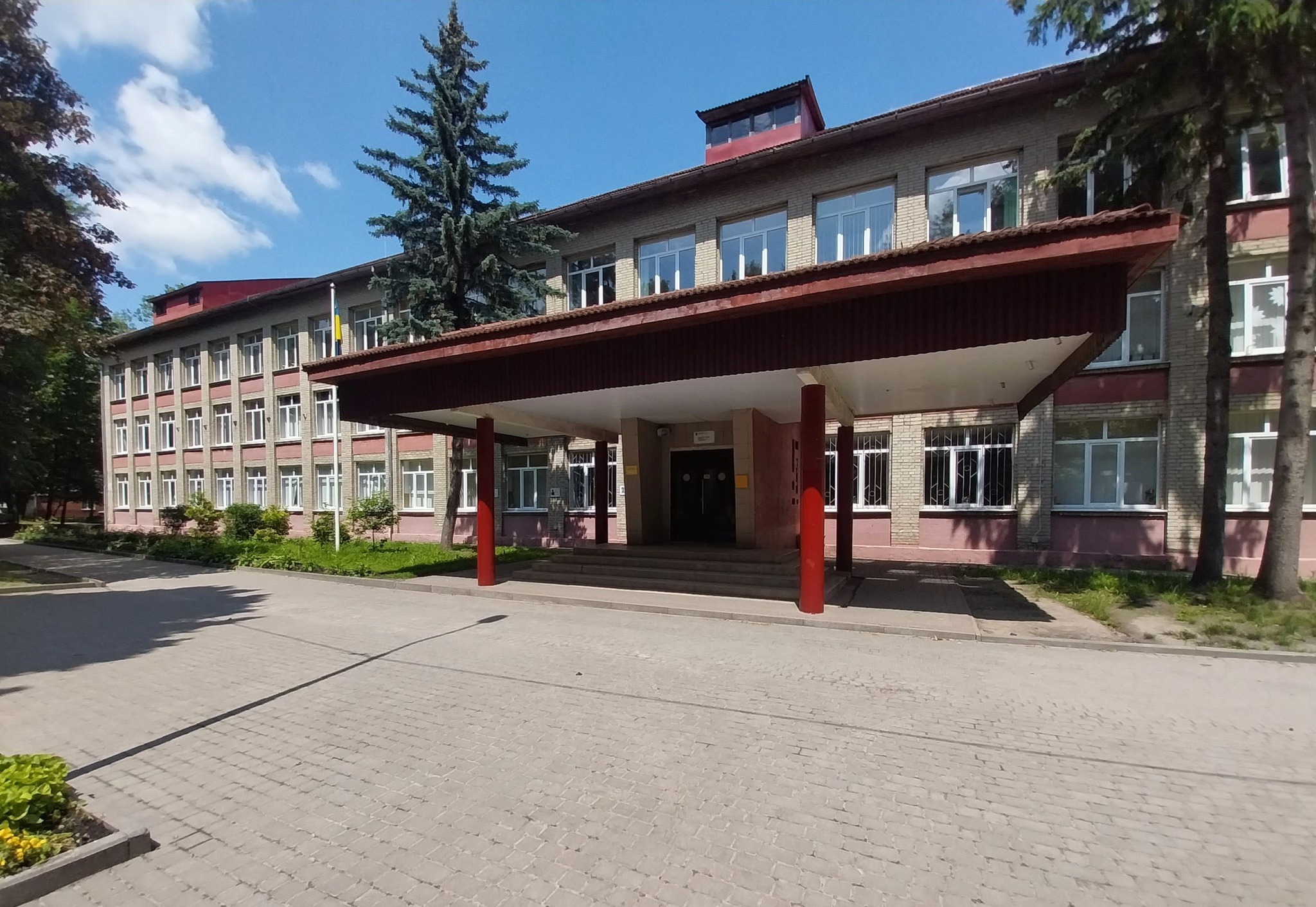 Школа №77 у Львові отримає оновлений спортмайданчик: оголосили відповідний тендер