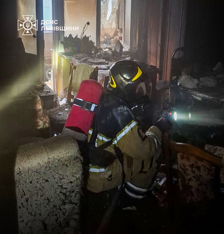 Через пожежу у власній квартирі загинула літня львів’янка та її кіт