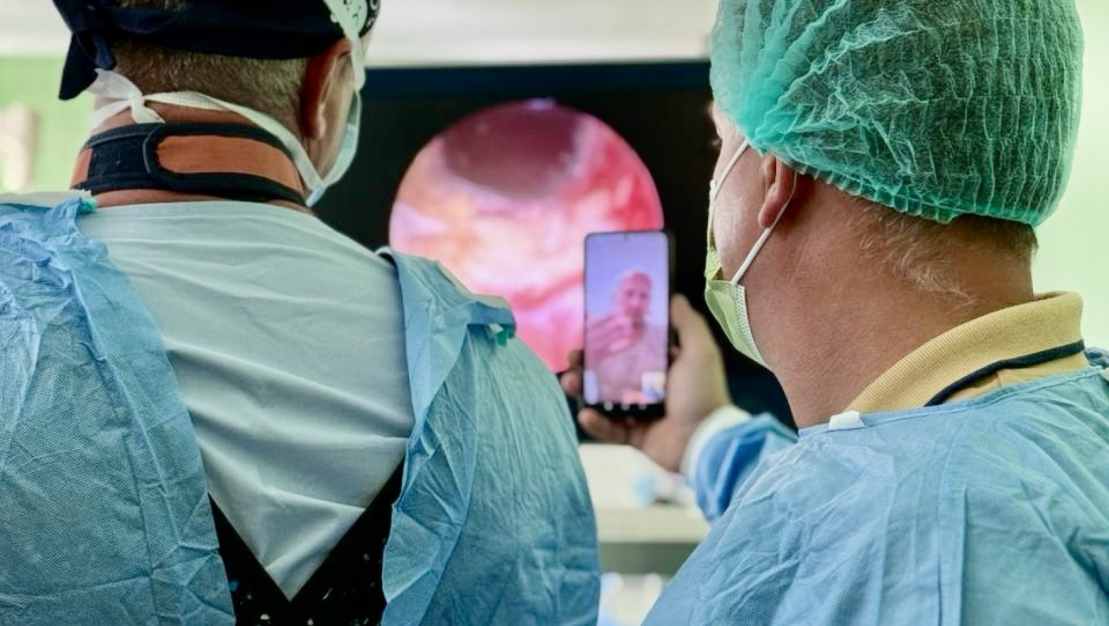 В лікарні Львівського медуніверситету провели унікальну операцію з імплантації уретрального стенту