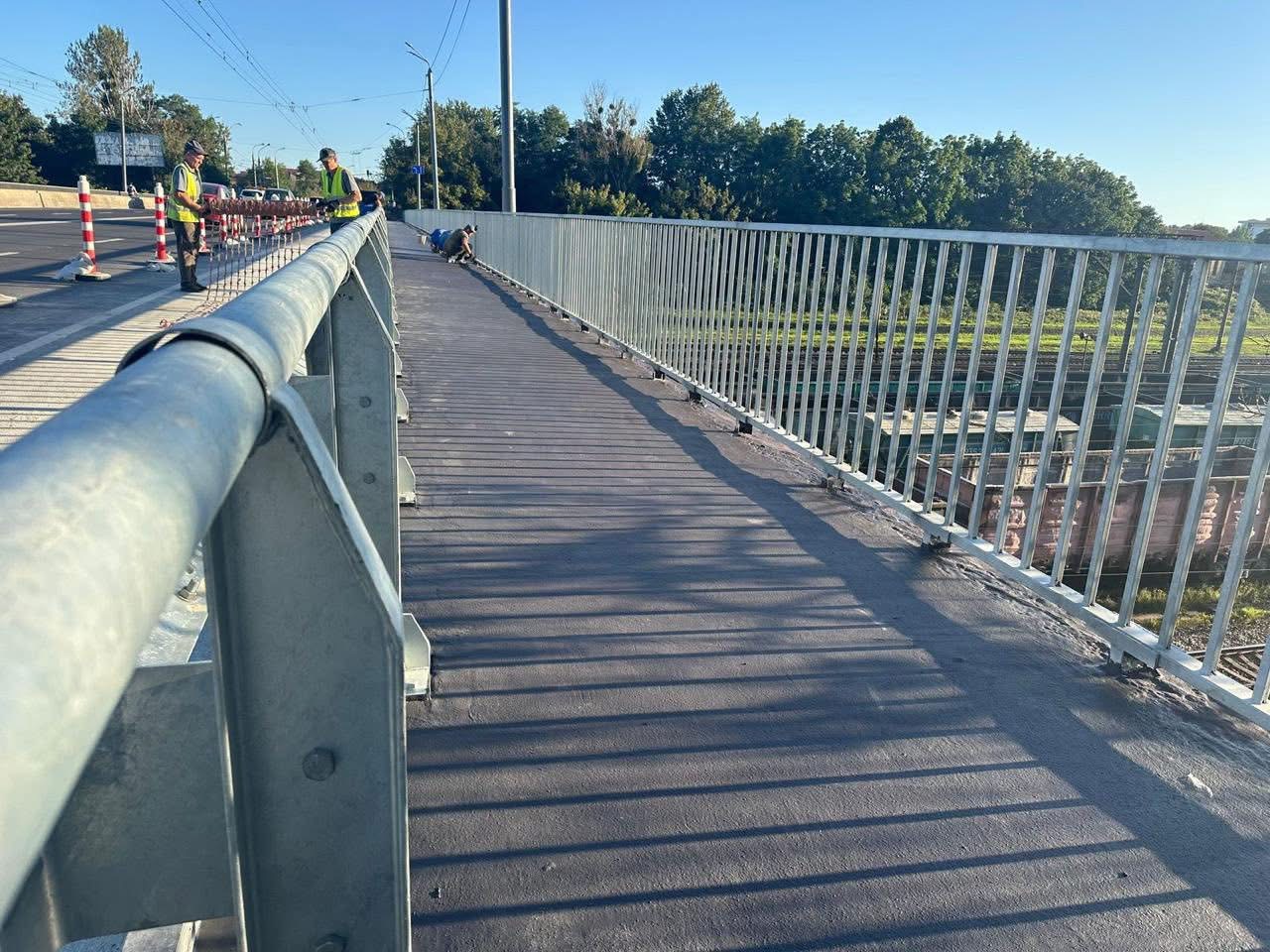 На вулиці Сяйво у Львові завершили ремонт мосту за майже 10 млн грн