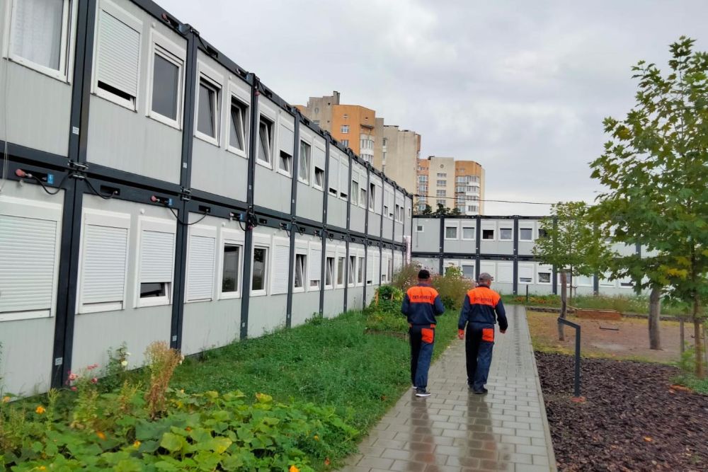 У Львові перевіряють готовність модульних будинків до зими для переселенців