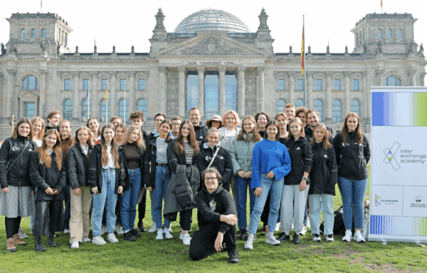 Підлітків Львівщини запрошують взяти участь у міжнародному лідерстві