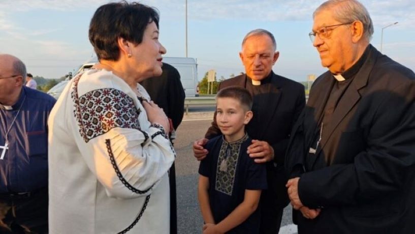 До Львова із візитом прибув посланець Папи Римського кардинал Сепе