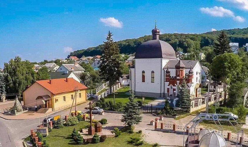 614 років Лисиничам: громада організовує захід і збирає допомогу для Захисників