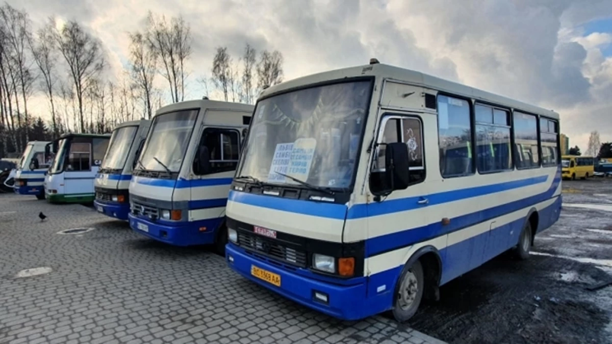 На Львівщині скоротили 30 приміських автобусних маршрутів