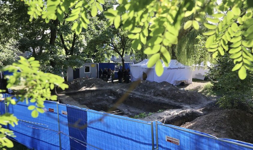 У Львові на Збоїщах завершили ексгумацію поховань польських військових часів оборони міста