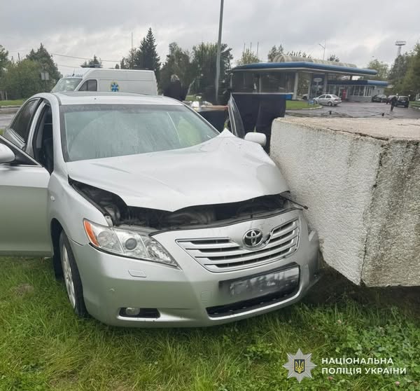 У Шептицькому 63-річний водій авто раптово помер за кермом