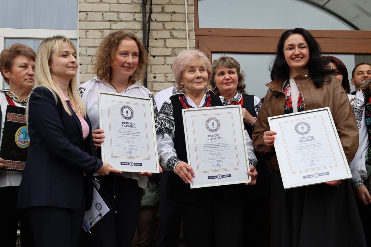 Понад півтори тисячі виробів: у Шептицькому встановили рекорд України з розпису писанок