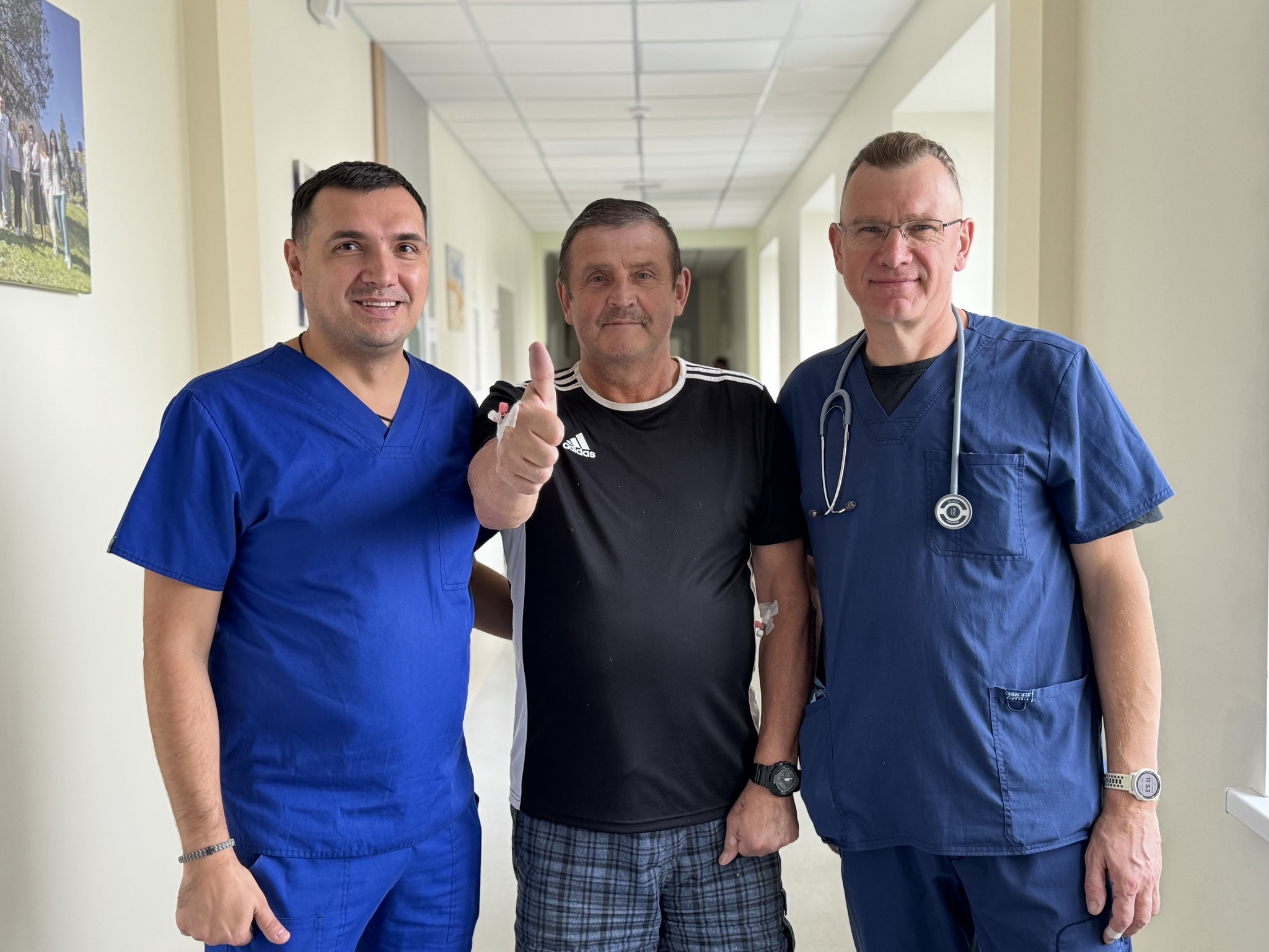 Буквально дістали з того світу: у Львові пацієнту видалили тромби з легеневої артерії