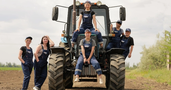 «Жінки за верстатами»: на Львівщині зростає інтерес до «чоловічих» професій — вже 24 жінки працевлаштувалися
