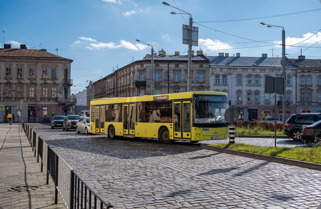 У Львові через повітряну тривогу змінили рух громадського транспорту