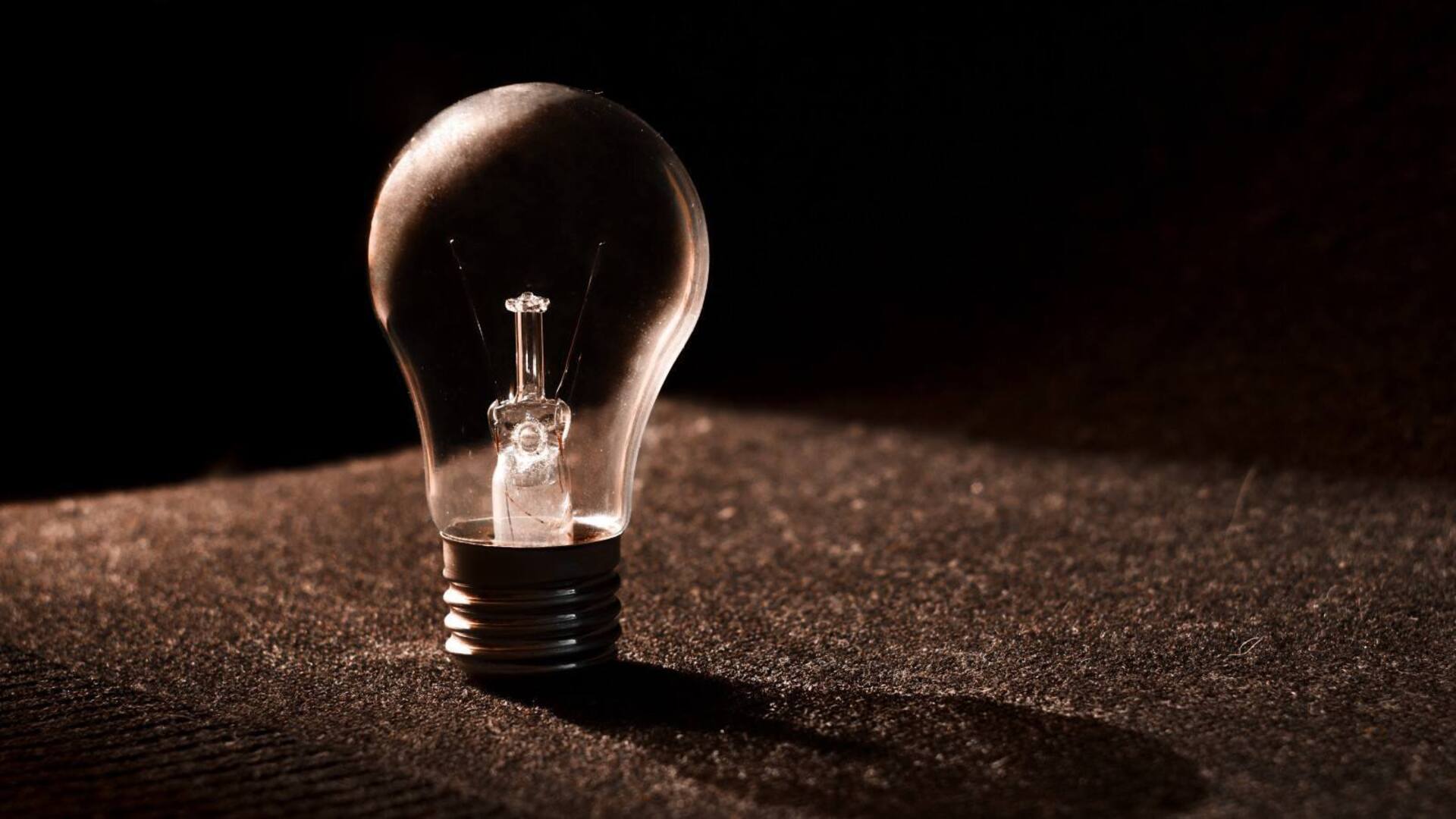 Сьогодні впродовж дня на Львівщині діють графіки відключення світла (ОНОВЛЕНО)