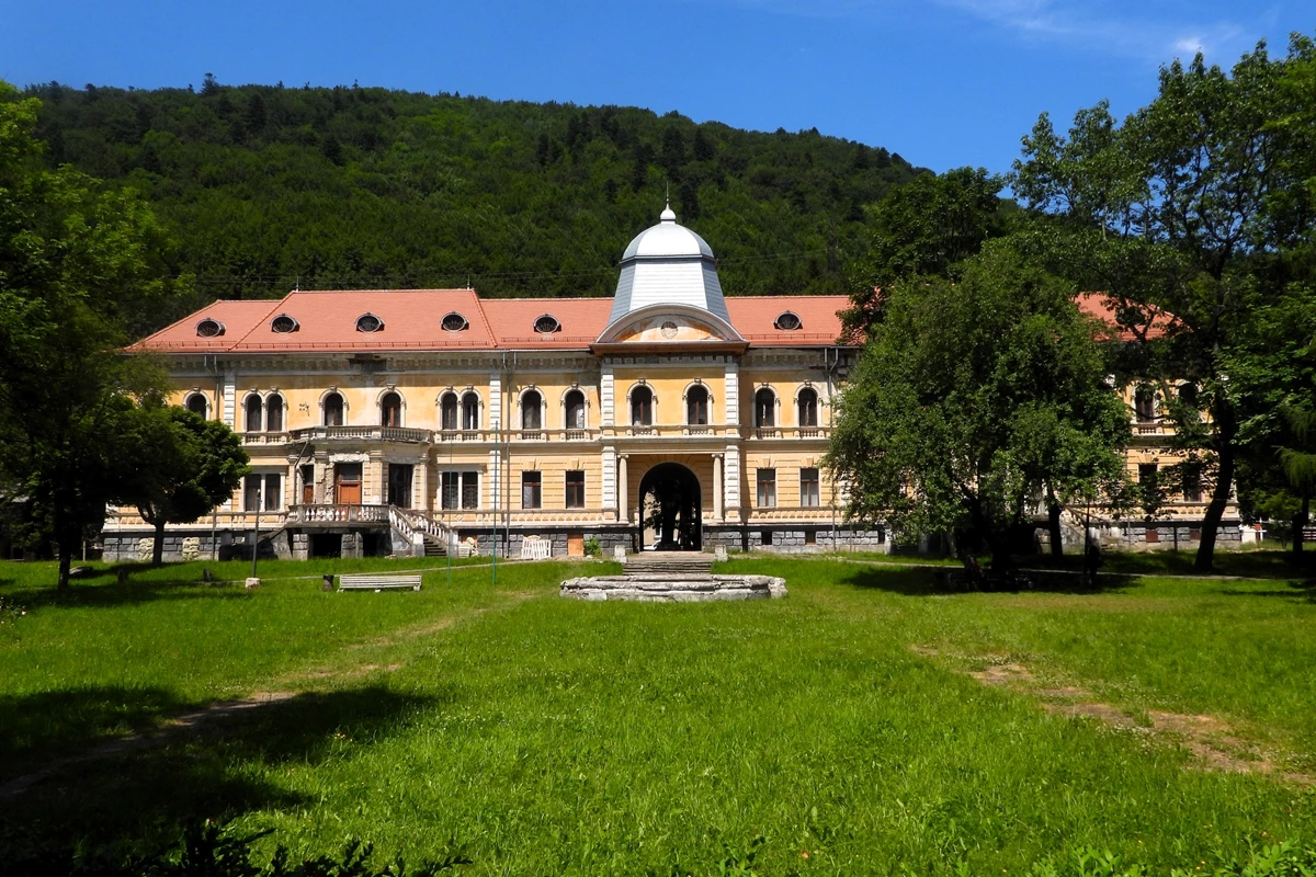 Історія без бар’єрів: на Стрийщині палац став доступнішим для відвідувачів