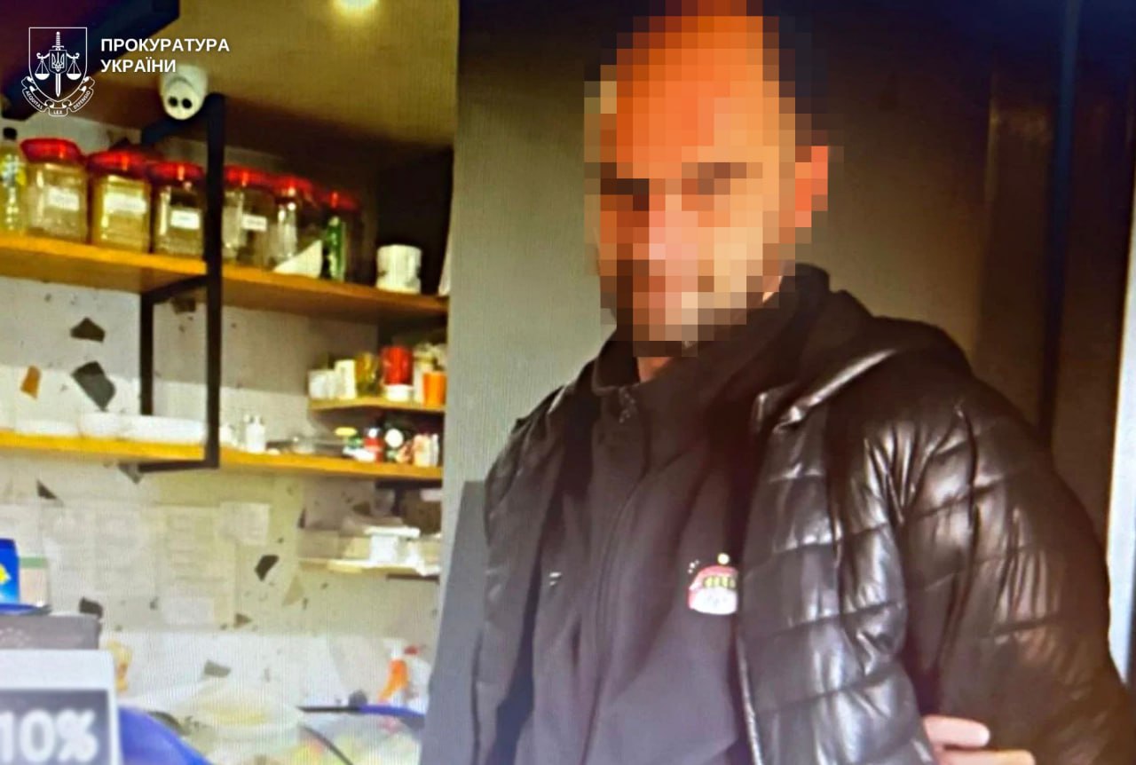 Мешканець Самбора вкрав скриньку з пожертвами на ЗСУ із закладу харчування