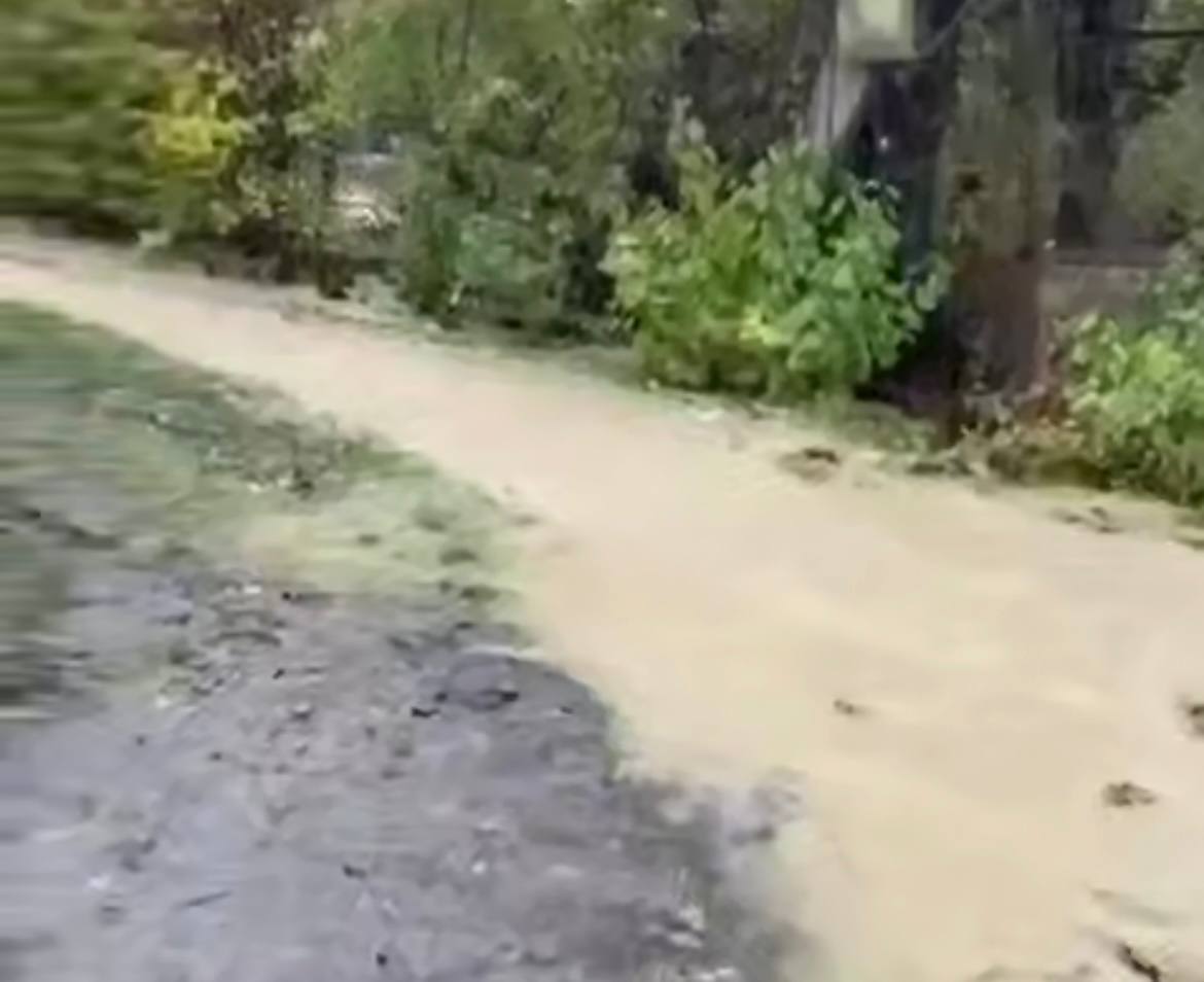 У Львові сталася нова аварія на магістральному водогоні (ВІДЕО)