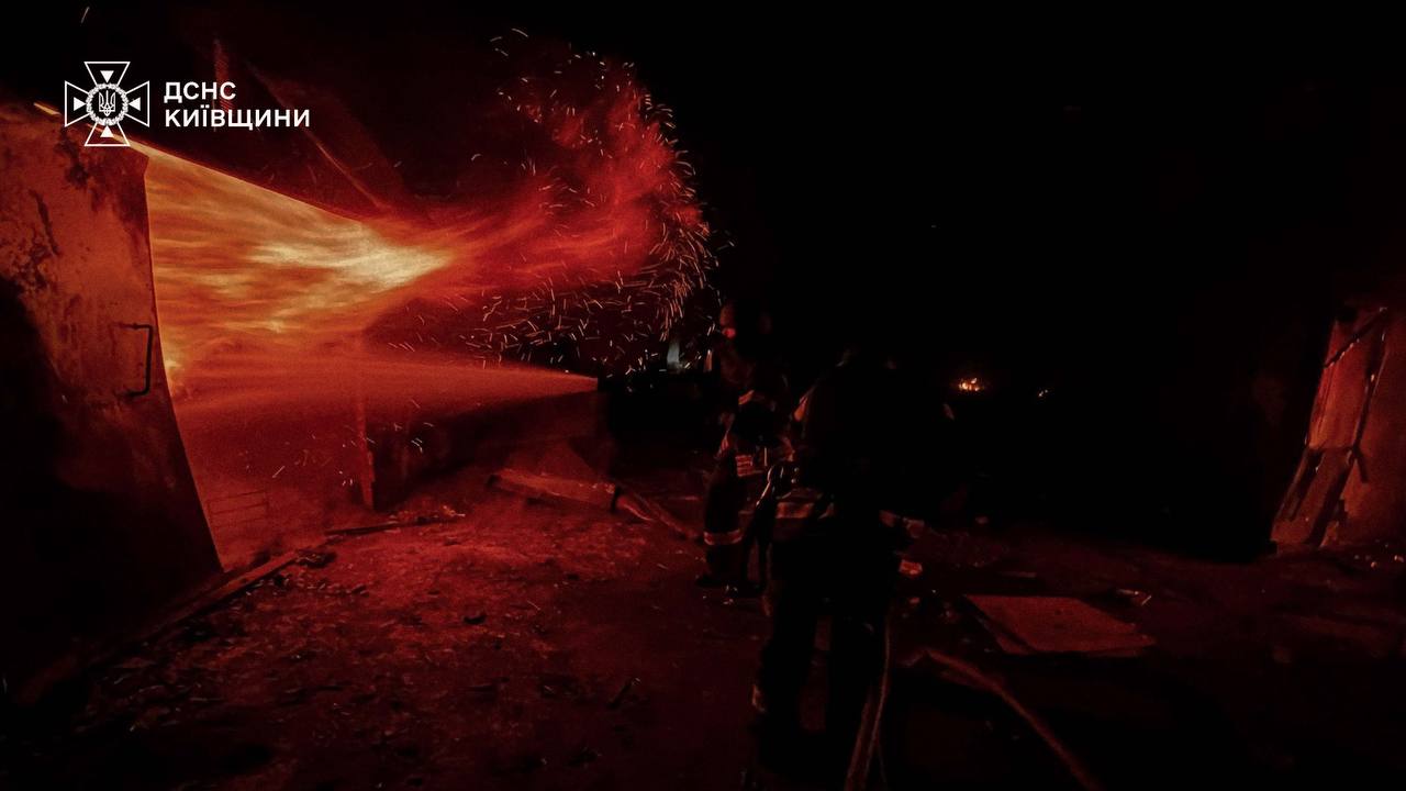 росія вдарила по Україні «Кинджалами», «Калібрами» та роями дронів: є загиблі, масові руйнування і блекаути