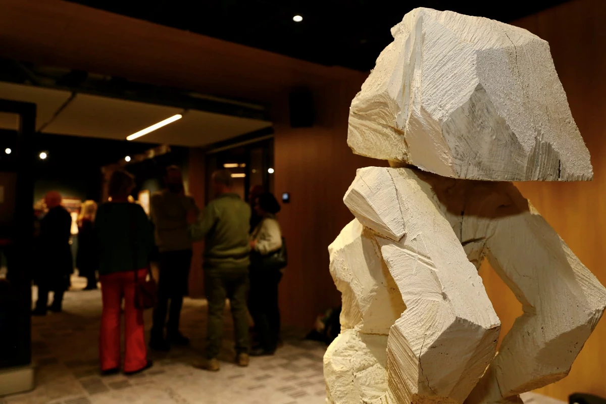 «Херсон: Не/вкрадене. Штудії та омажі»: у Львові відкрили виставку до третьої річниці звільнення міста