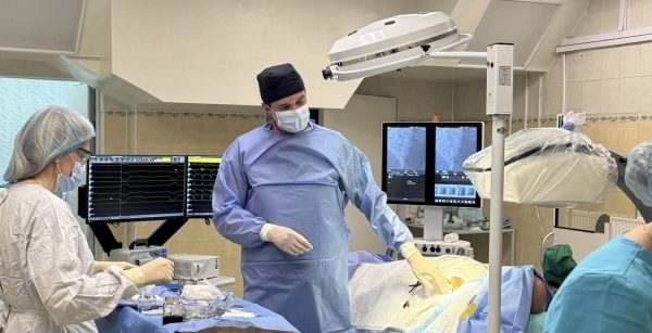 Новий крок у кардіохірургії: львівські фахівці вперше застосували нову методику лікування серцевої недостатності