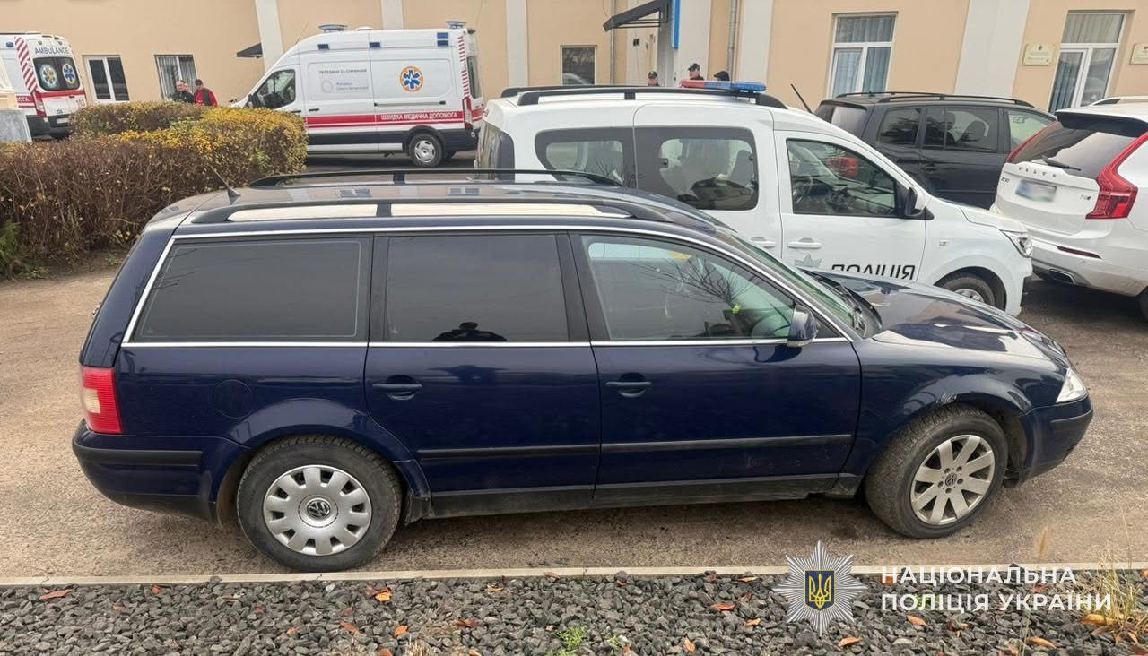 У Яворові авто збило 23-річну пішохідку: вона у лікарні