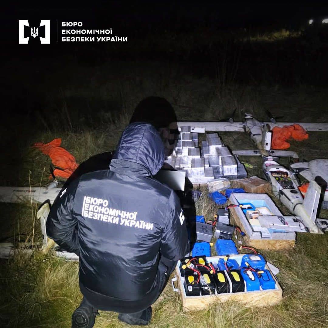 Контрабанда з неба: батько й син запускали сигарети до Польщі безпілотниками