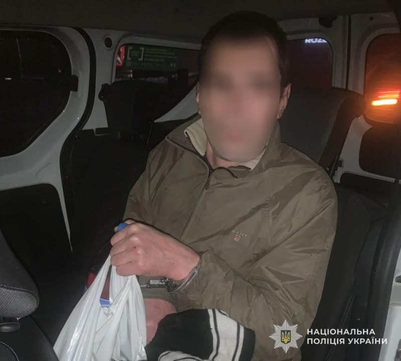 На Львівщині судитимуть 42-річного злочинця за грабіж скриньки у магазині