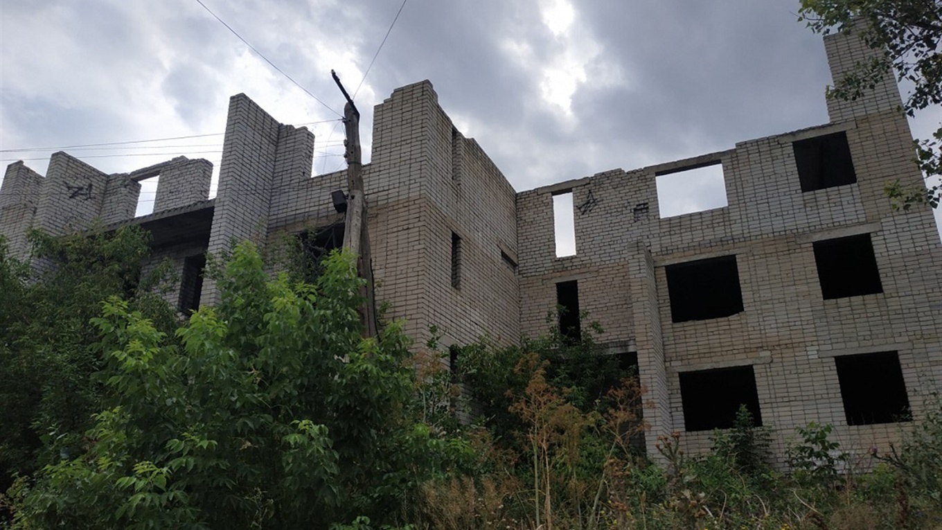 У Львові п’яна школярка застрягла в покинутій будівлі — врятували патрульні