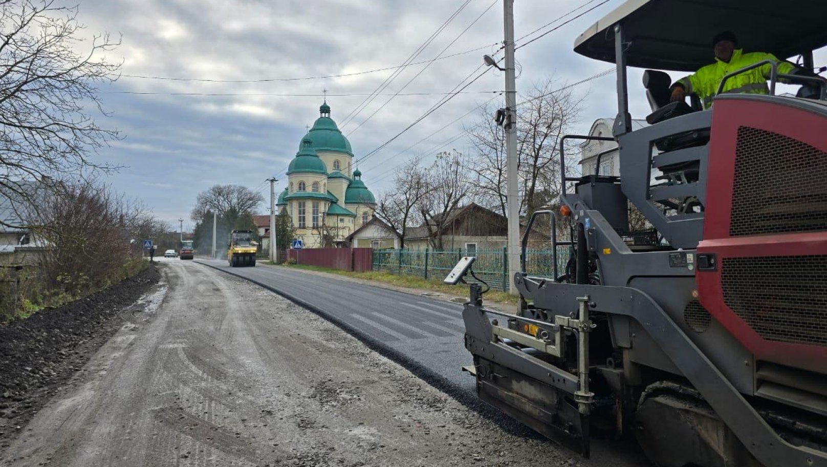 На Львівщині відновили частину дороги Броди — Соколівка