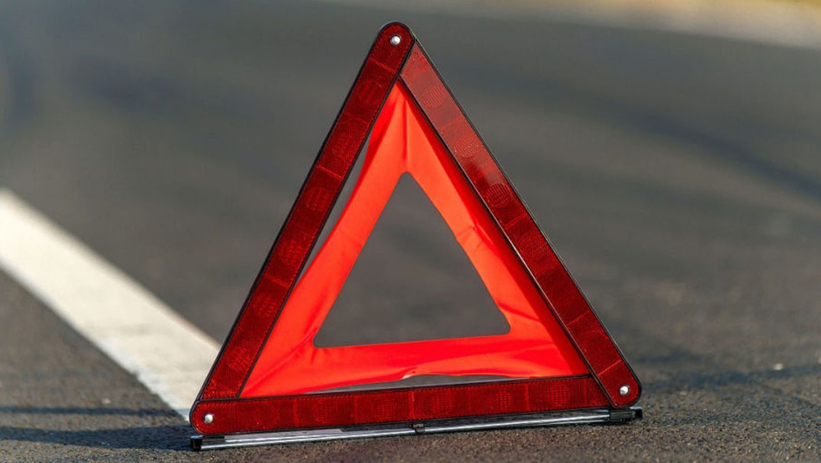 У Львові загинув водій Honda через зіткнення з деревом