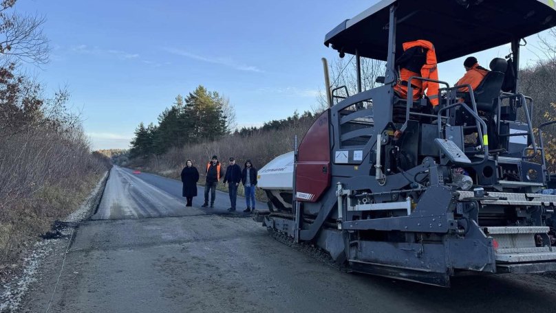 Дорога, якої чекали роками: на Яворівщині за 16 млн грн заасфальтували дорогу