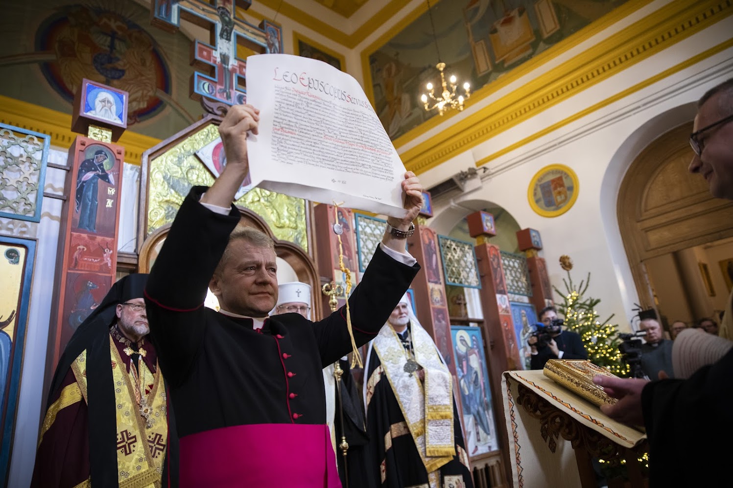 Уродженця Львівщини Ігоря Ранцю офіційно іменували єпископом у Парижі