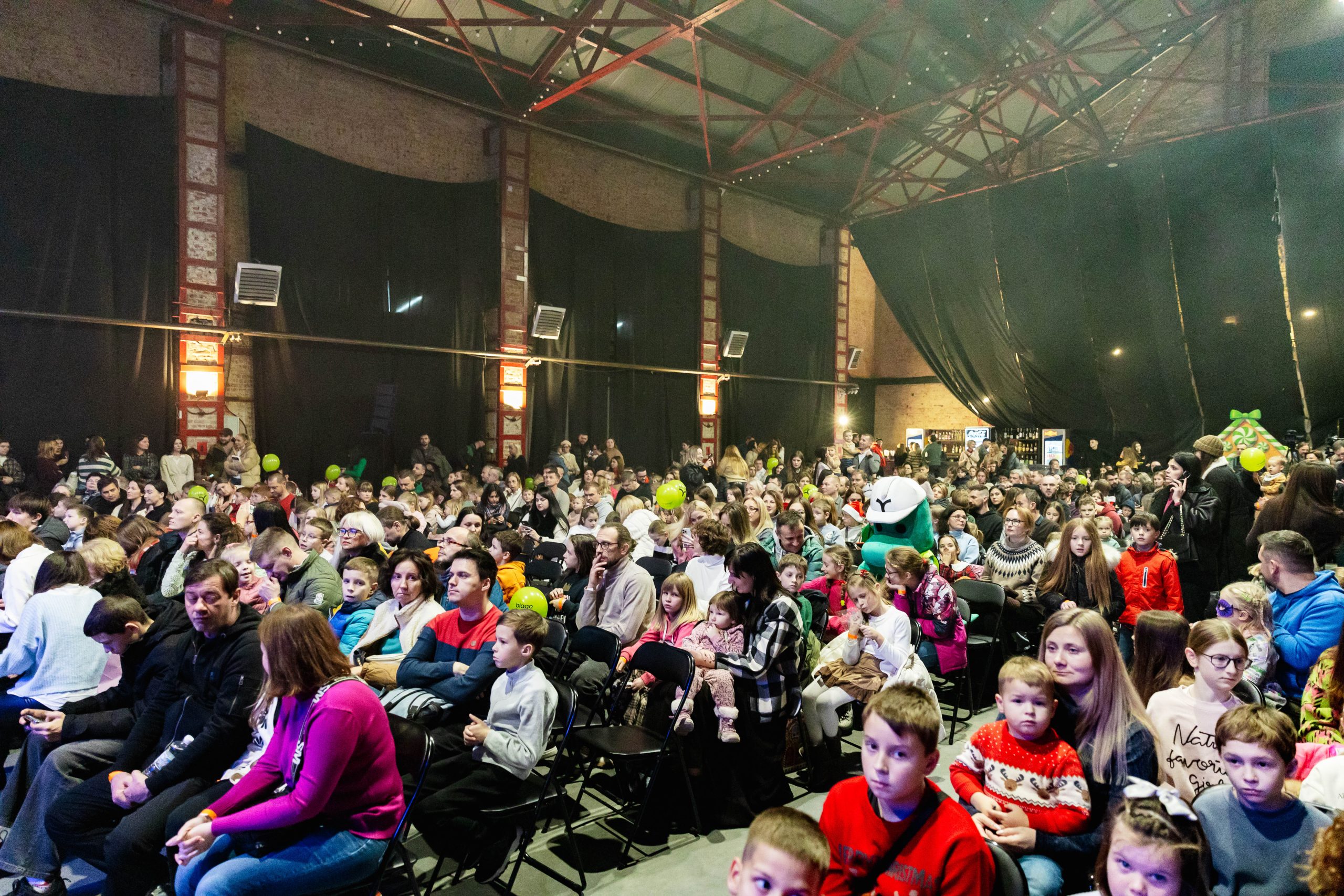 Blago дарує дітям свято: компанія долучилась до мюзиклу «Пиши листи до Миколая»