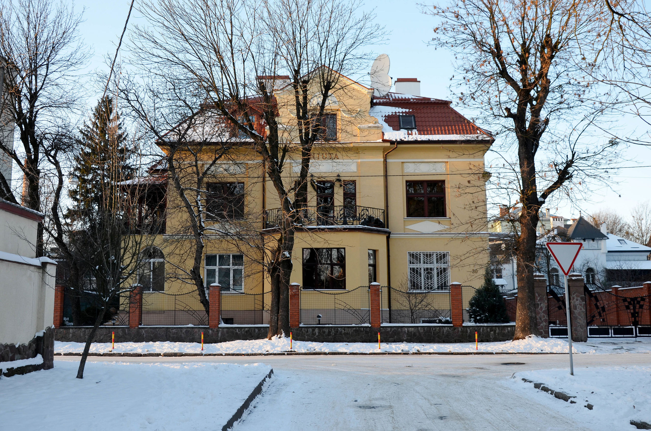 Дві вулиці у Львові перейменували